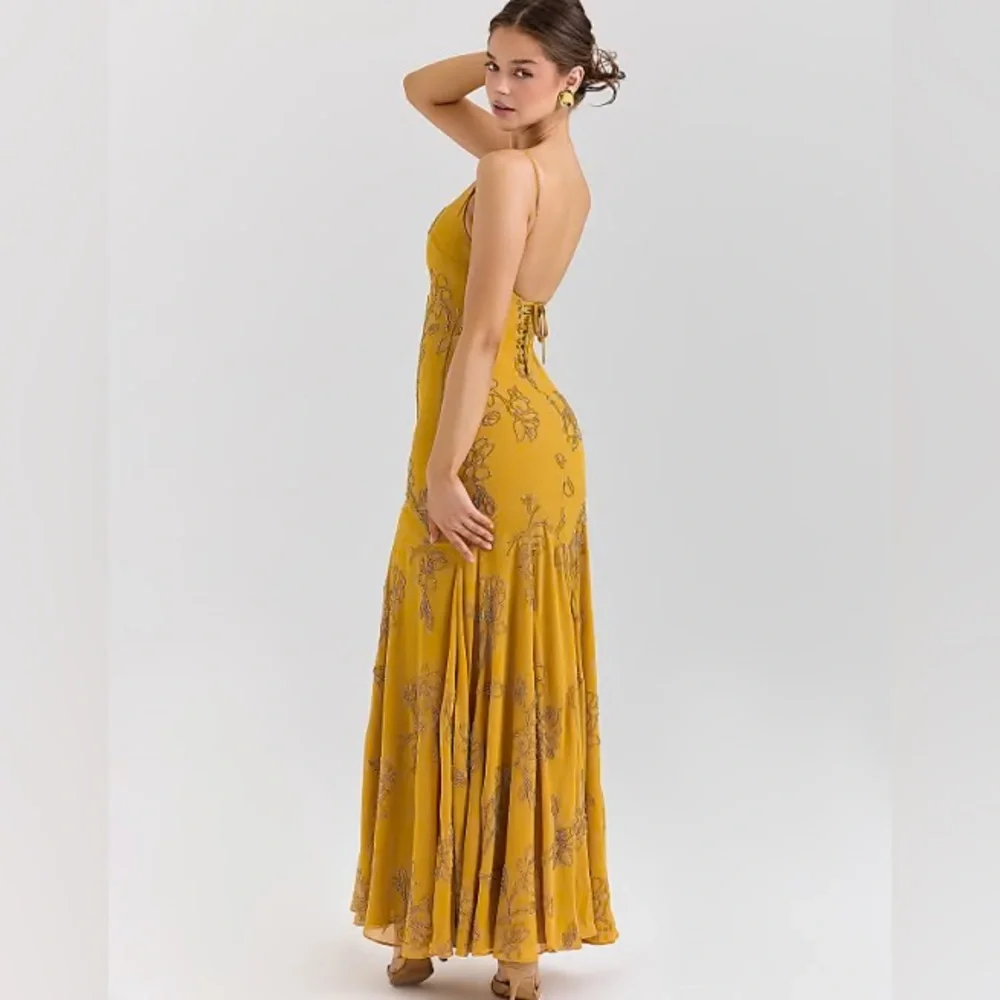 HOUSE OF CB 'Rosalia' Gold Embellished Hand Beaded Maxi Dress NWOT - Picture 5 of 10
